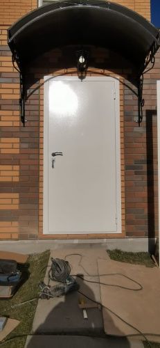 Белая входная дверь Z-1 White металл-металл фото 4